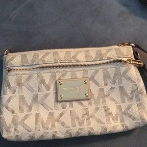 Michael Kors wristlet